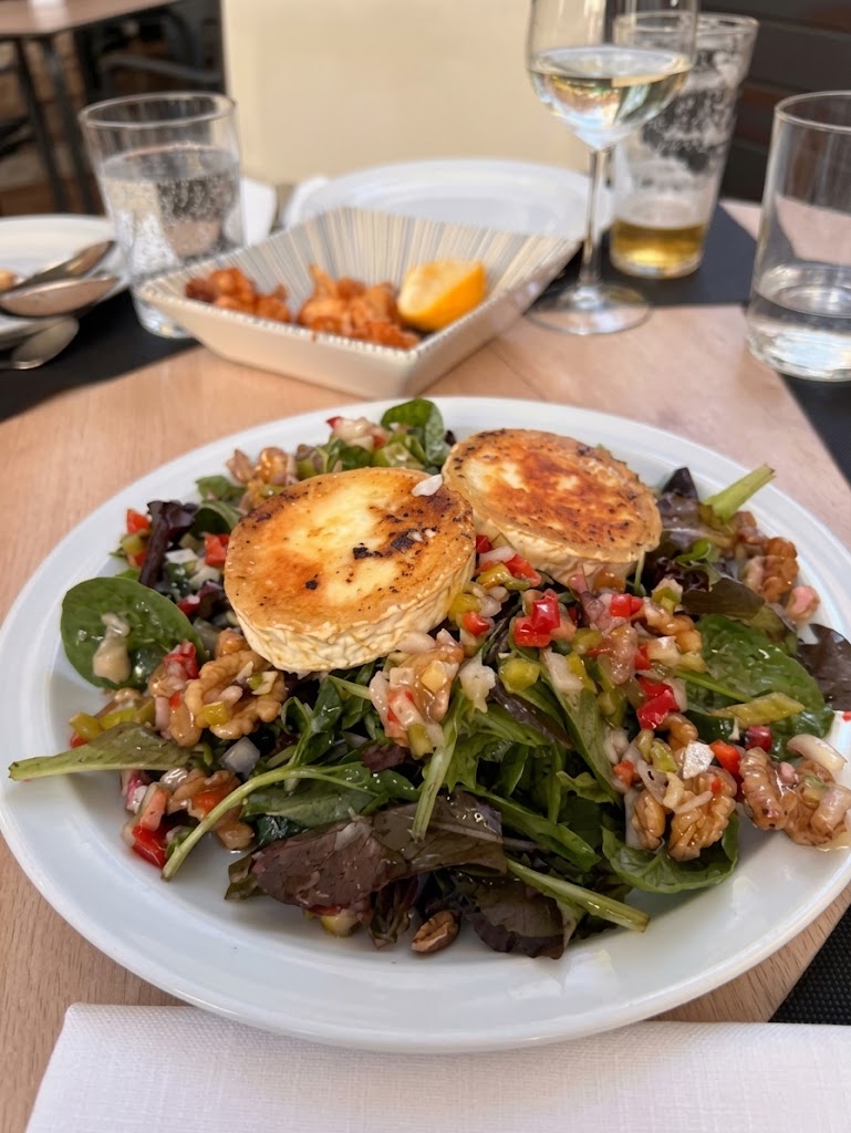 Ensalada de queso de cabra y nueces